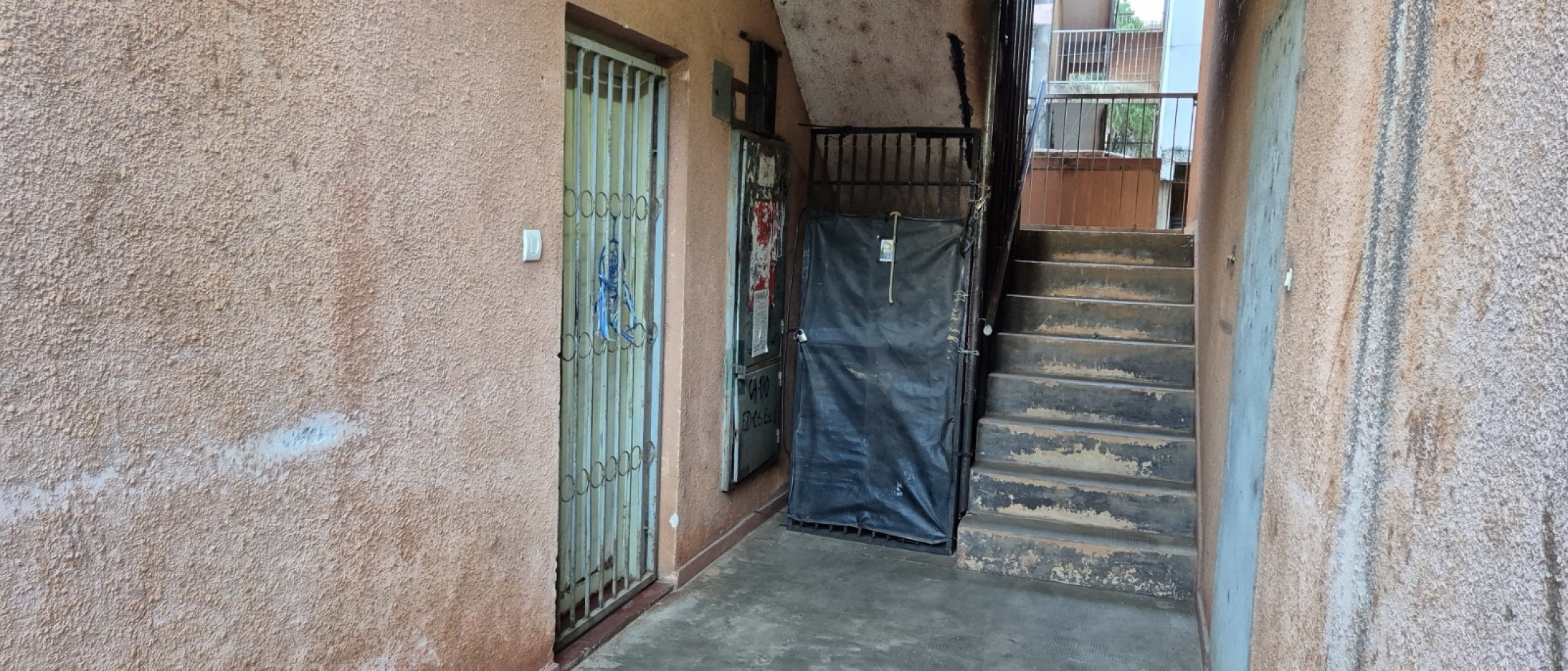 Venta Departamento en PB, Urquiza y 115