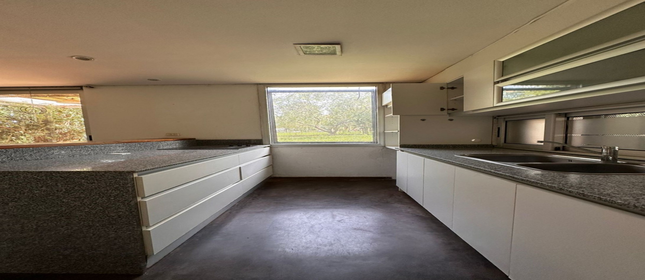 CASA EN ALQUILER - GARUPA