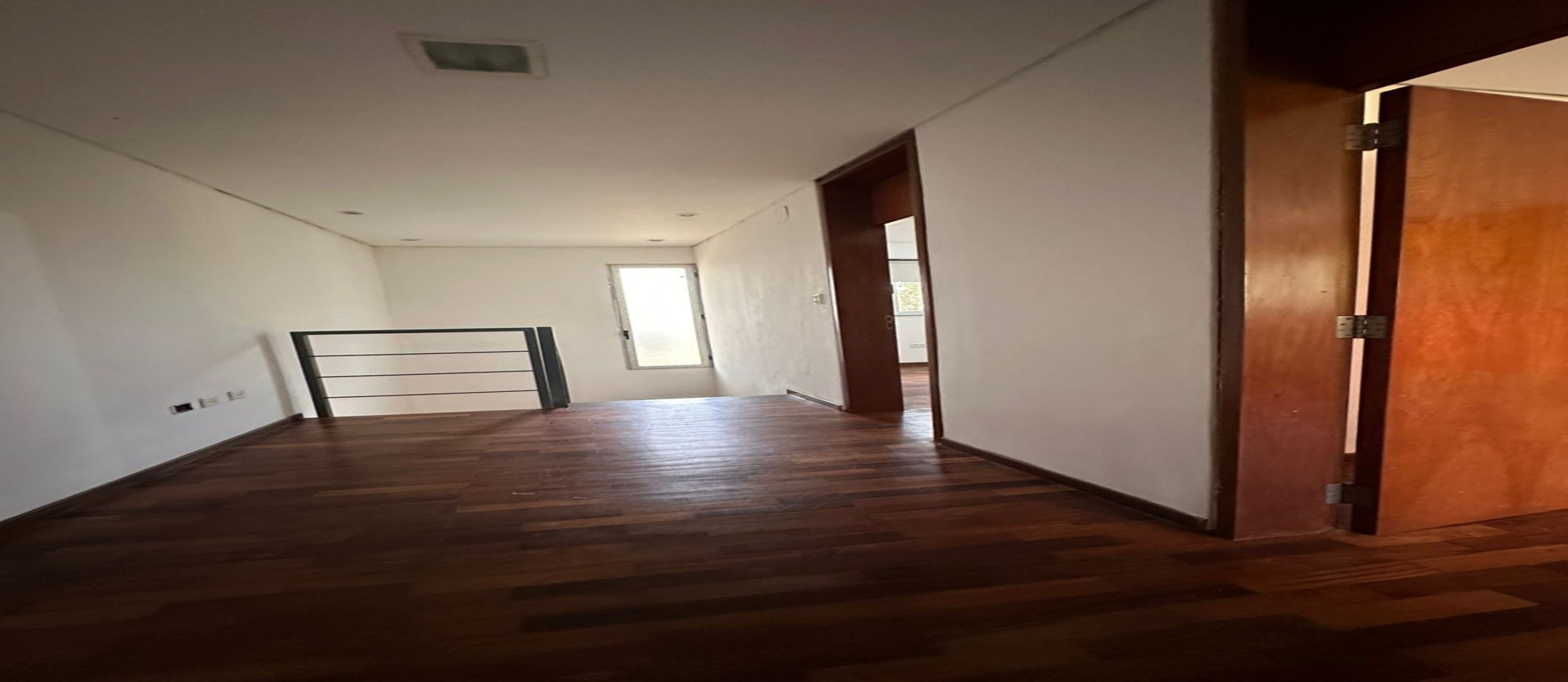 CASA EN ALQUILER - GARUPA