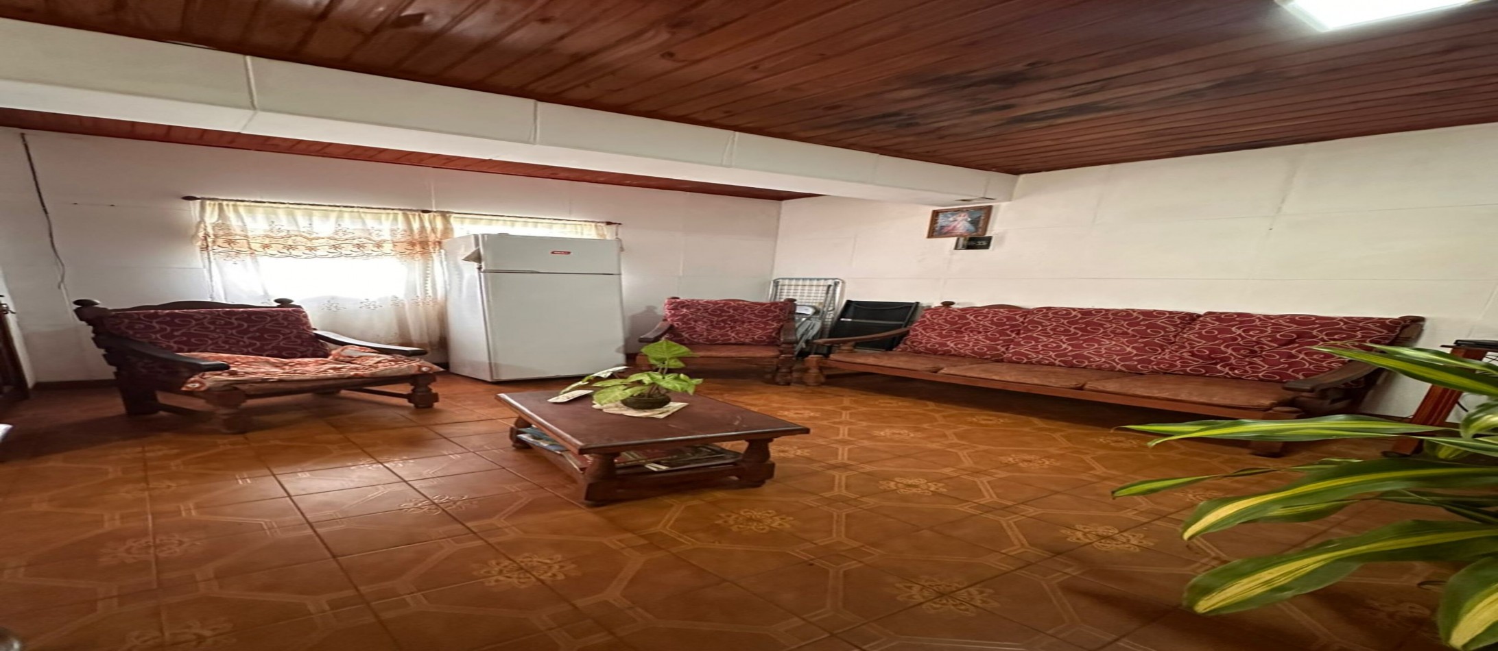¡EN VENTA! CASA + TINGLADO + PISCINA en Villa Bonita 