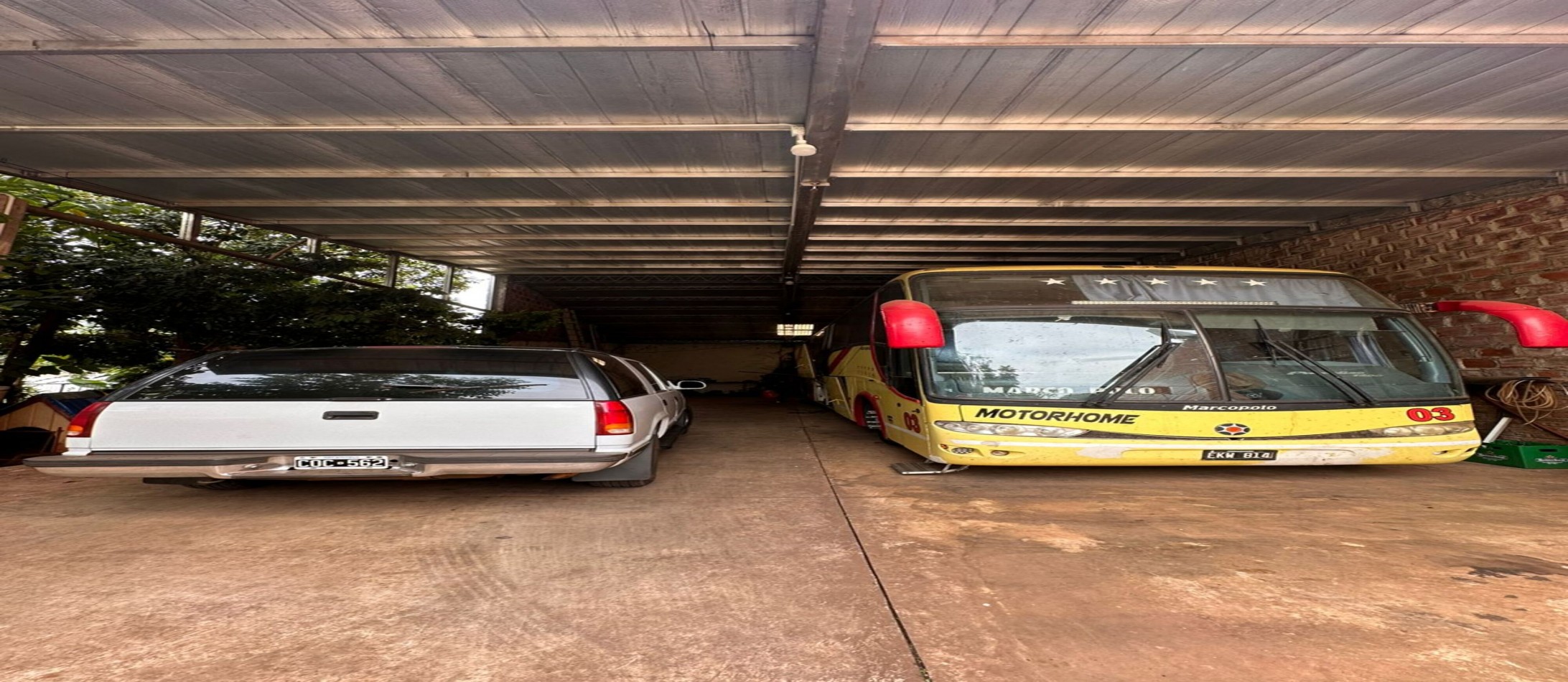 ¡EN VENTA! CASA + TINGLADO + PISCINA en Villa Bonita 