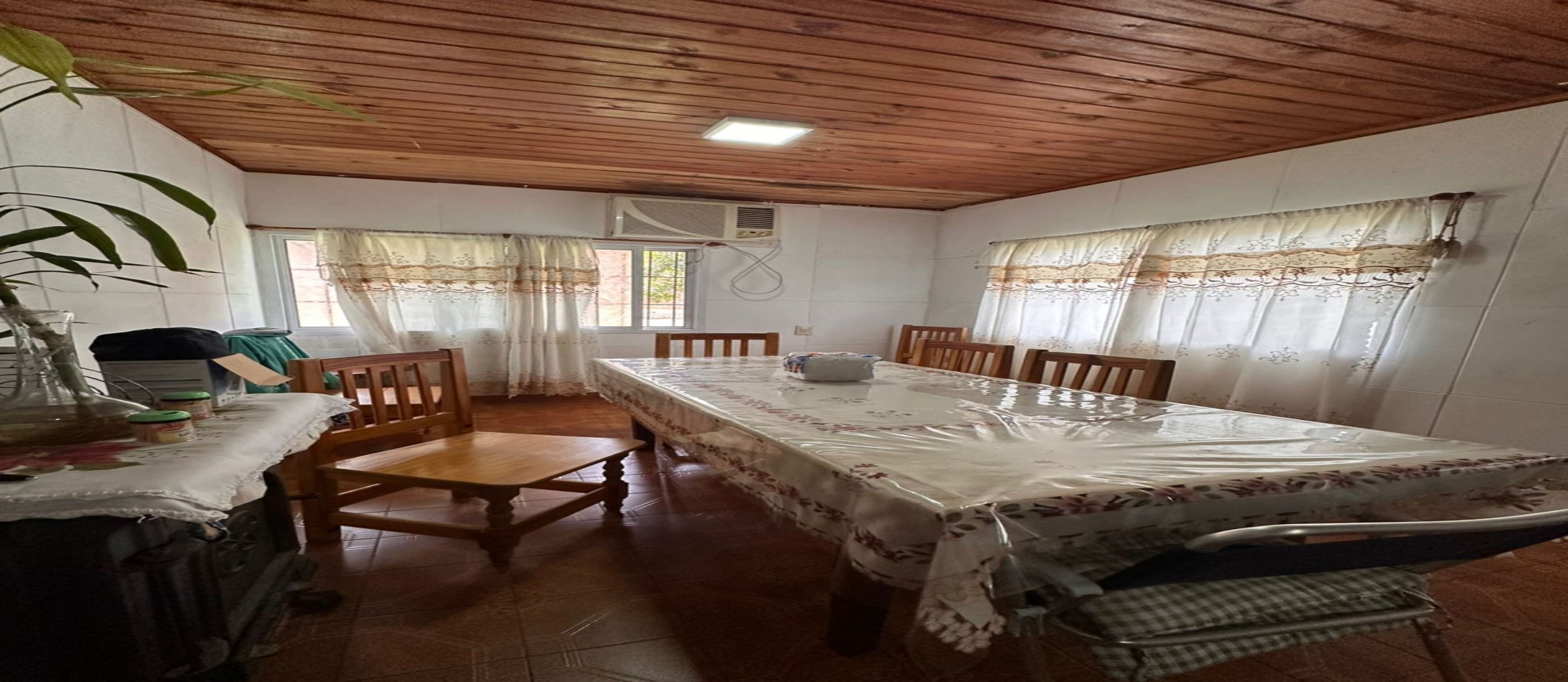 ¡EN VENTA! CASA + TINGLADO + PISCINA en Villa Bonita 