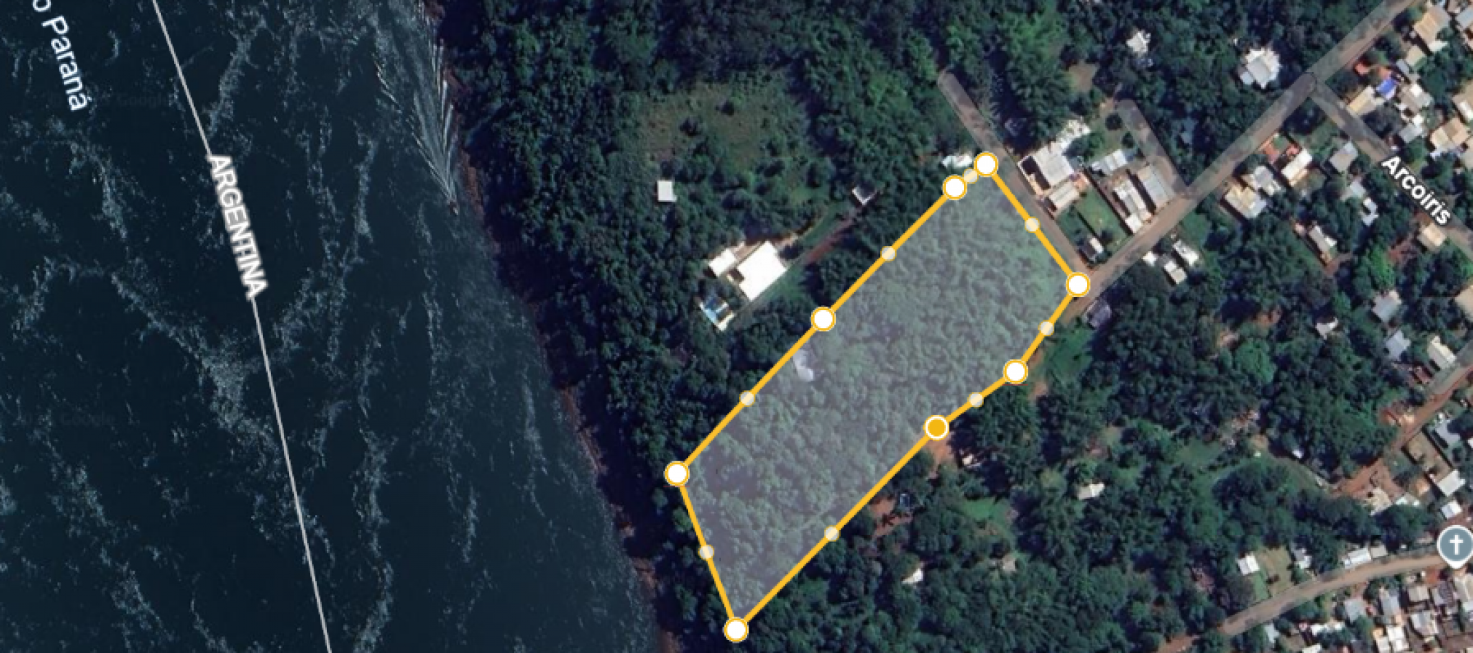 Lote 10.579 m² con vista al Rio Parana en Iguazu