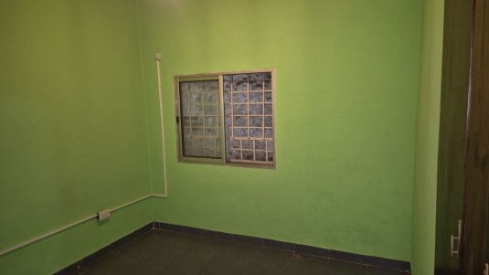 Alquiler  Casa 3 dormitorios Zona Av. Santa Catalina y Blas Parera