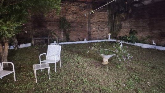 Alquiler  Casa 3 dormitorios Zona Av. Santa Catalina y Blas Parera