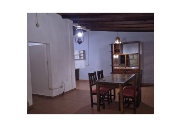 Alquiler  Casa 3 dormitorios Zona Av. Santa Catalina y Blas Parera